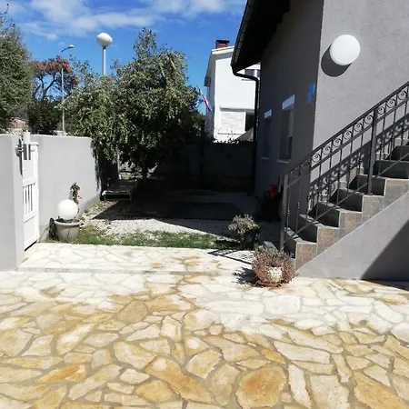 Apartmani Area * Vir
