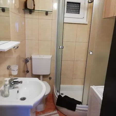 Apartmani Area Gostinjska kuća *